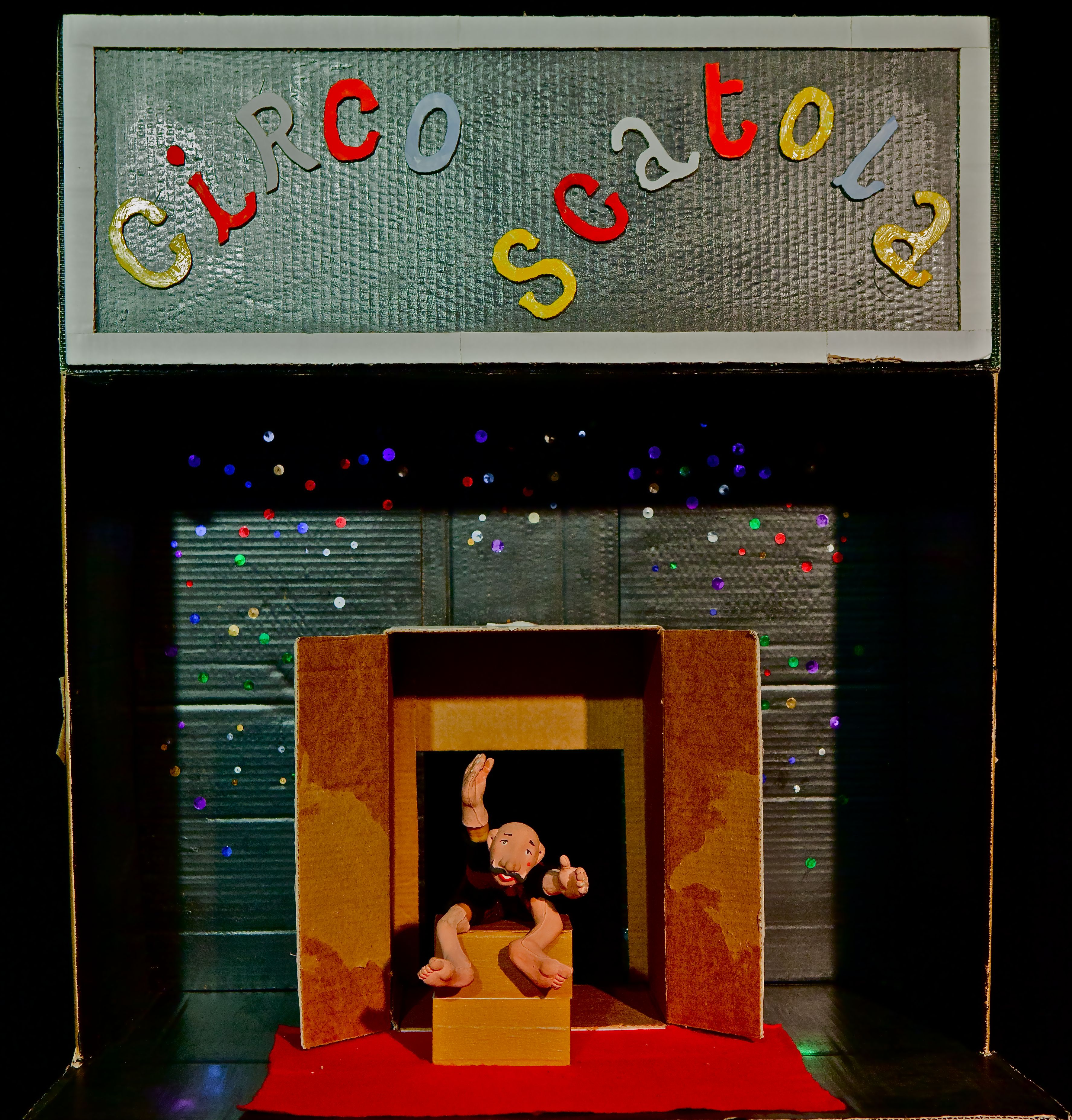 Compagnia Luzia e Mario Circo Scatola